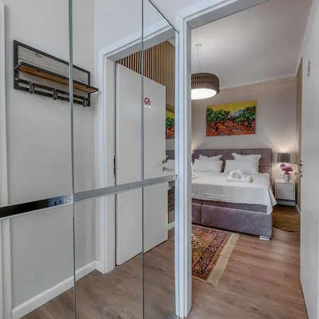 Freddy Apartman